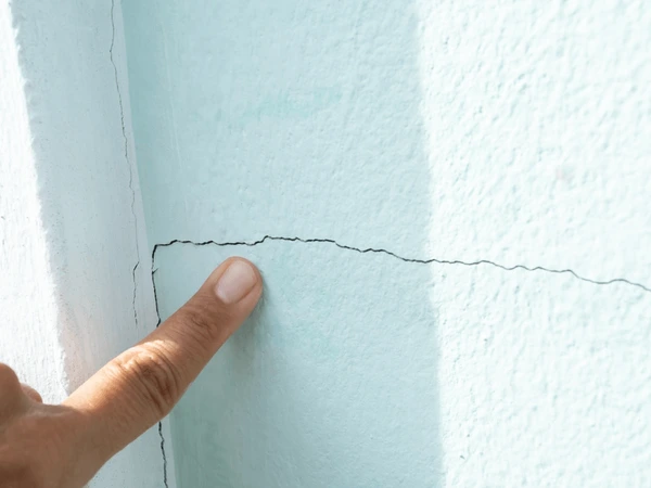 hairline wall crack painting